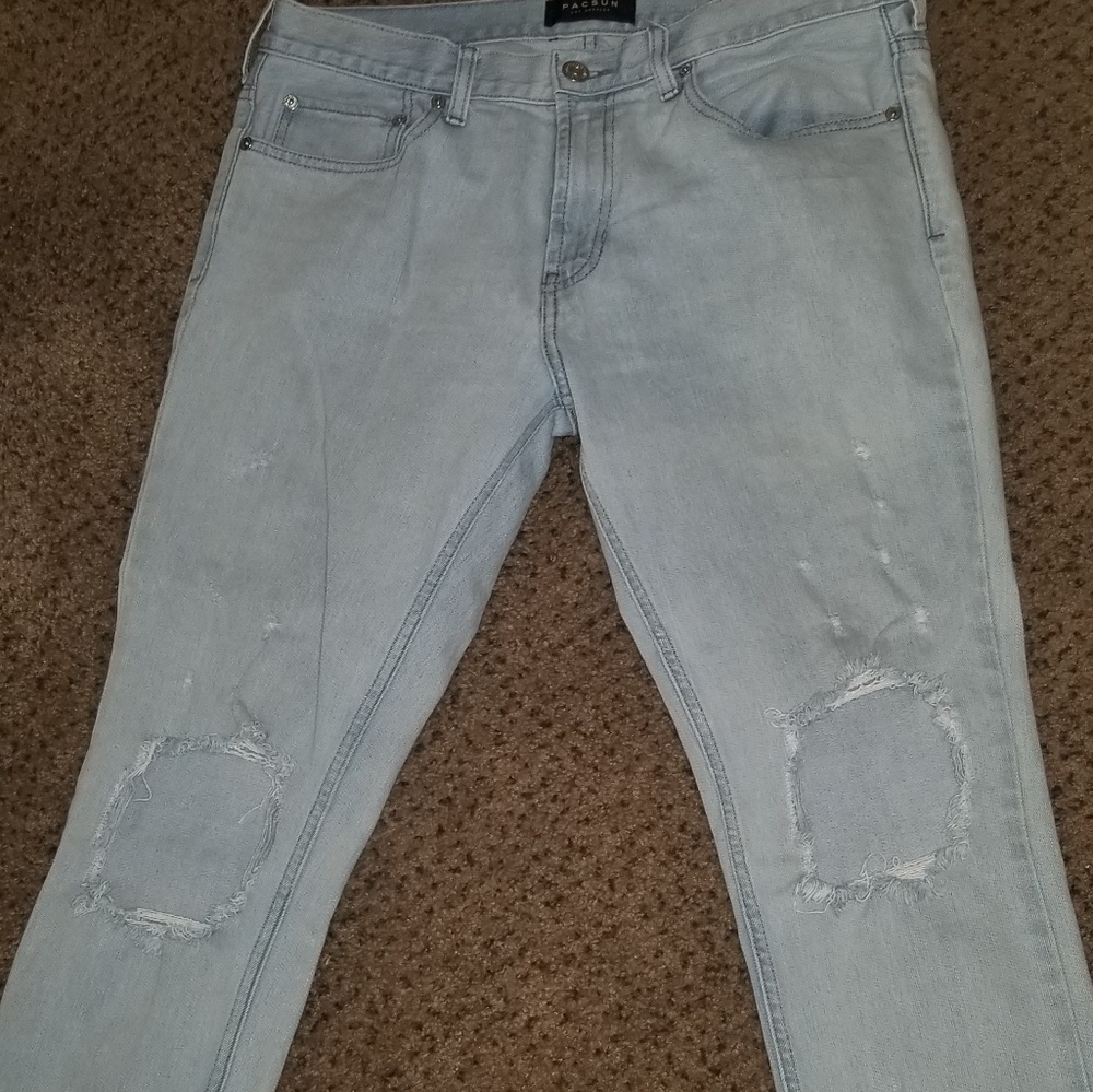 Distress Jeans